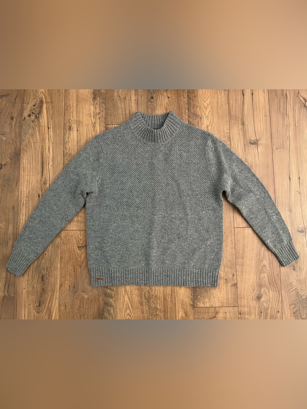 66 North Iceland 100% lambs wool men’s sweater size XL